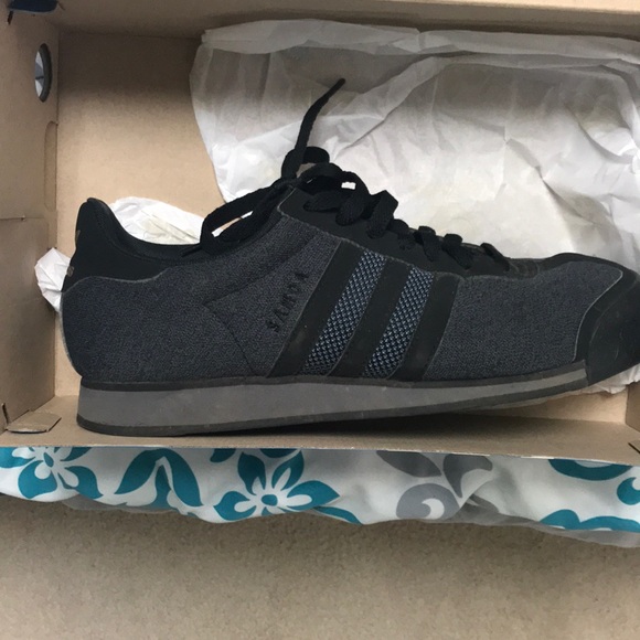 adidas Other - Men’s size 9 adidas Samoa’s